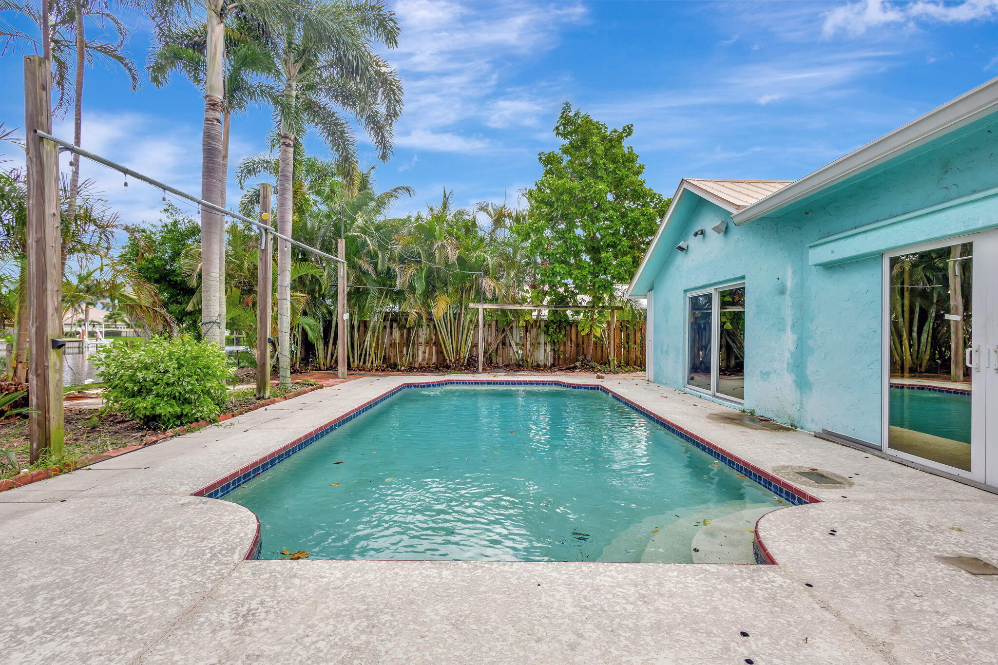 TROPIC PALMS 2 - Residential Lease