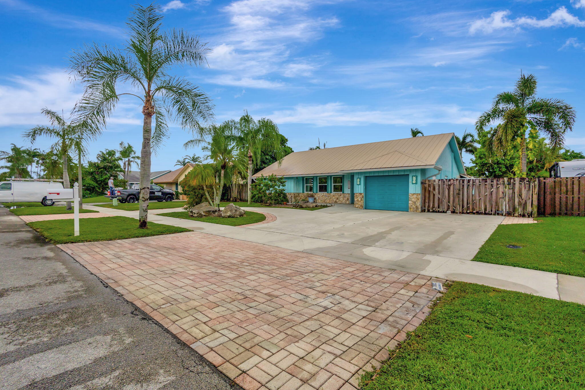 TROPIC PALMS 2 - Residential Lease