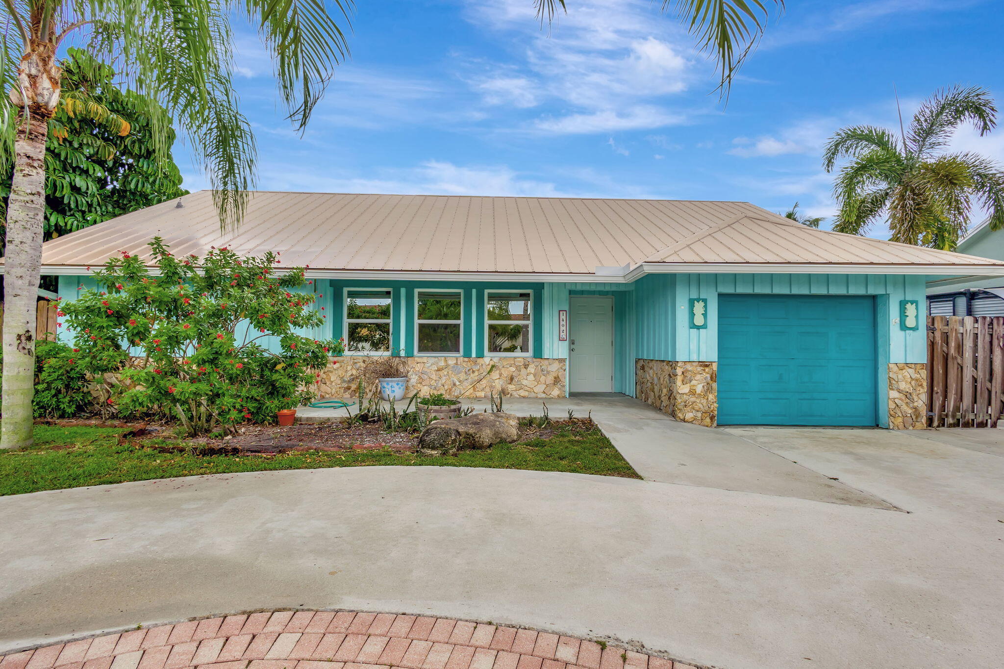 TROPIC PALMS 2 - Residential Lease