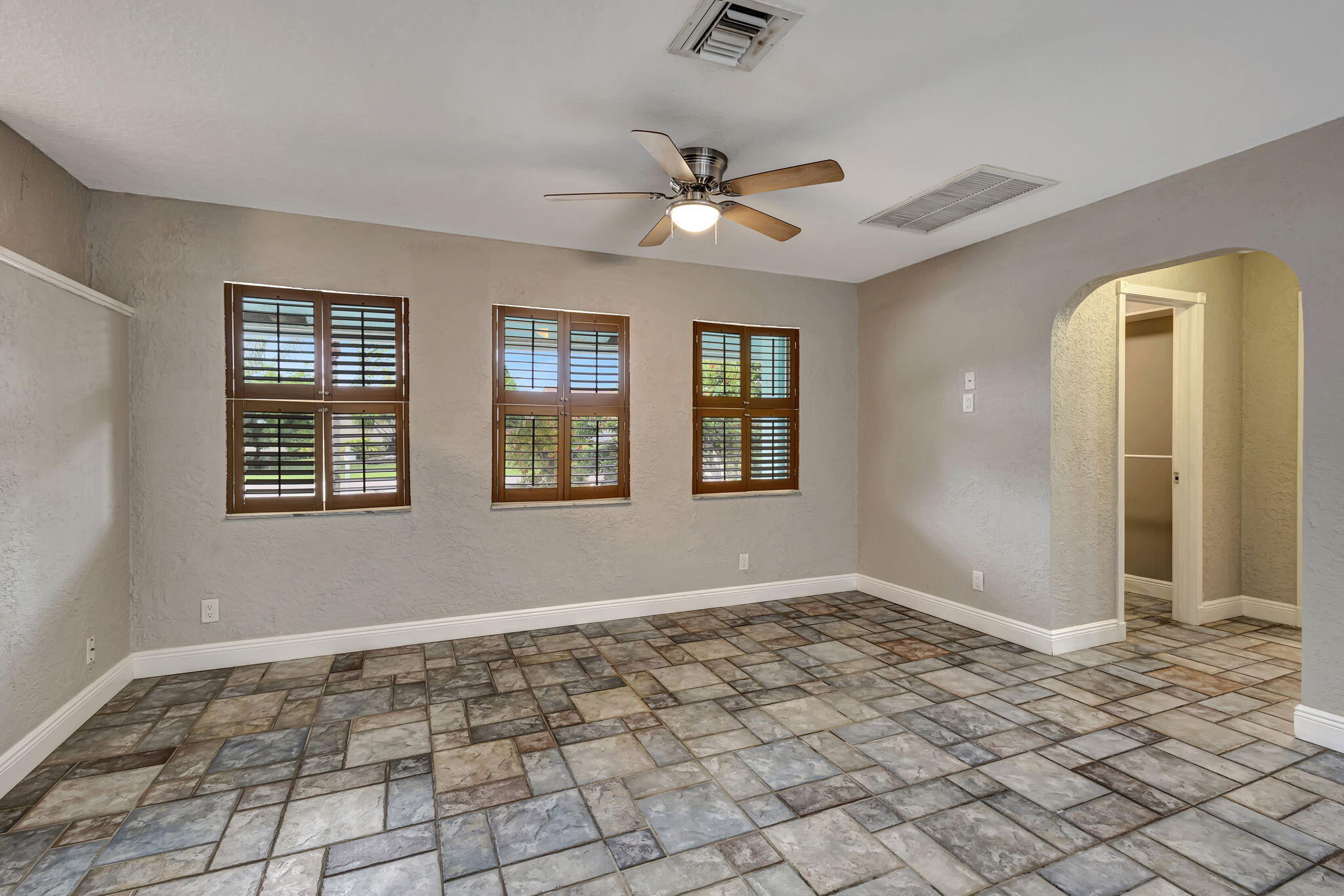 TROPIC PALMS 2 - Residential Lease