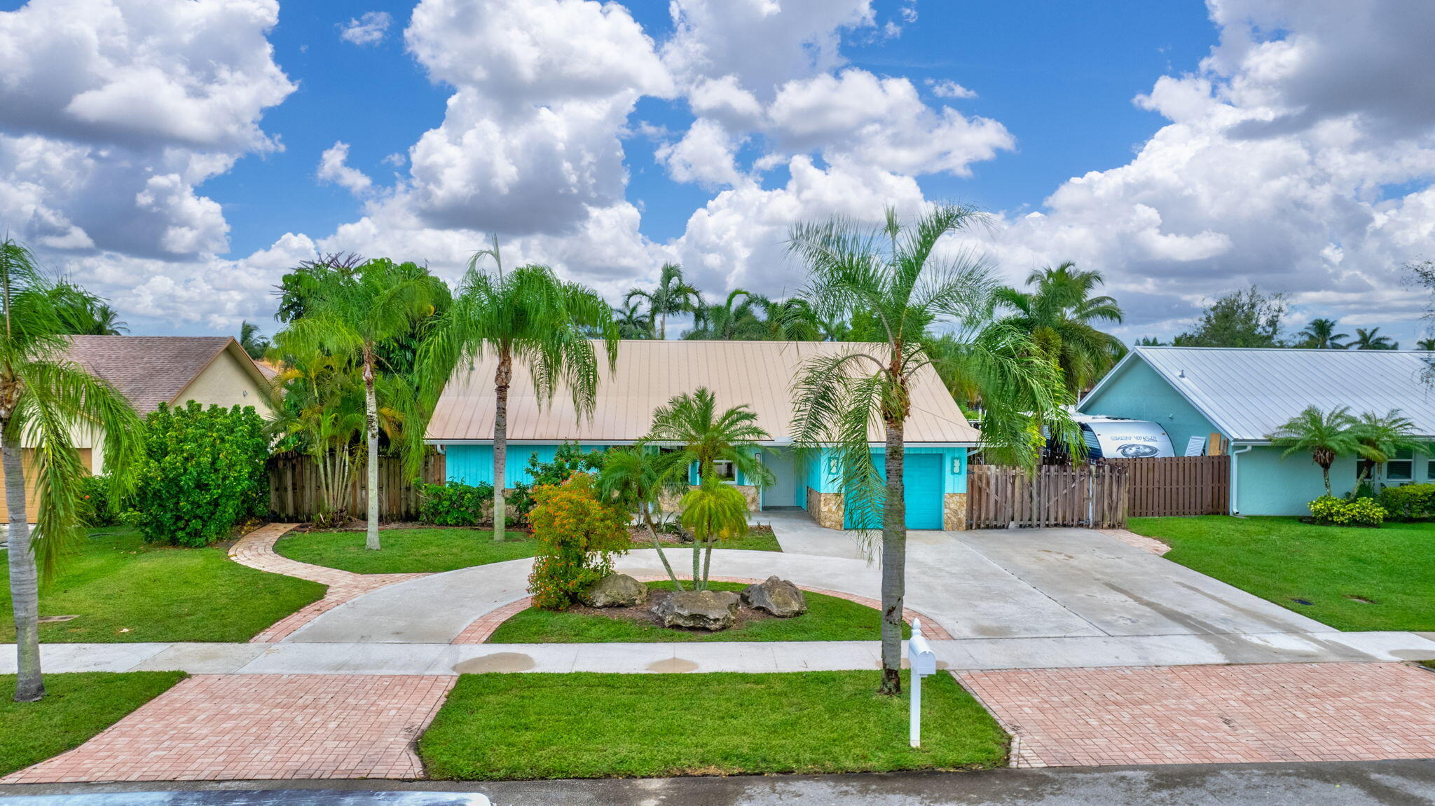 TROPIC PALMS 2 - Residential Lease