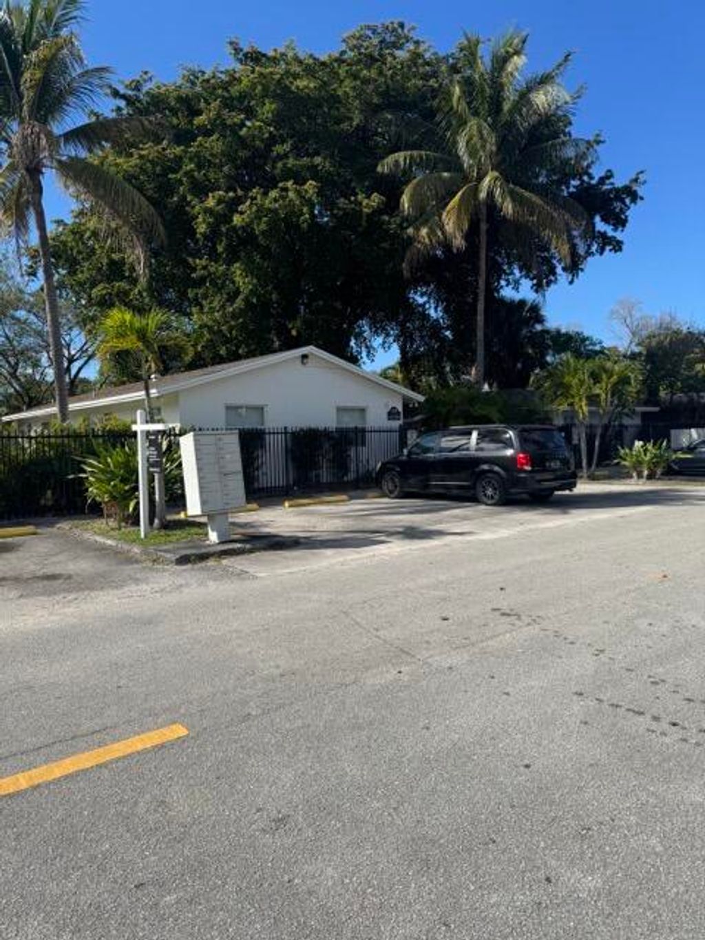 Photo of 999999999 NE 5th Terrace #1, Fort Lauderdale, FL (MLS # B26028545)