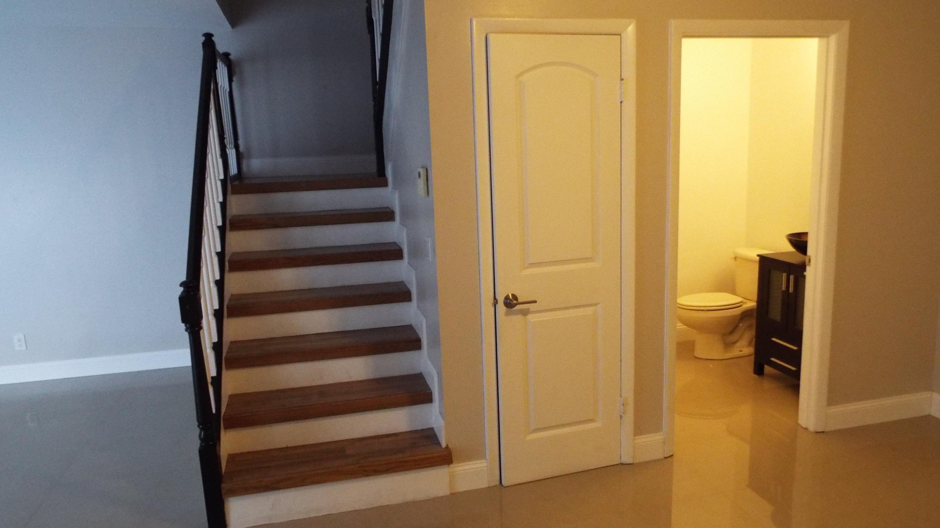 JUPITER LAKES TOWNHOMES CONDO I, II AND III CONDO - Residential Lease