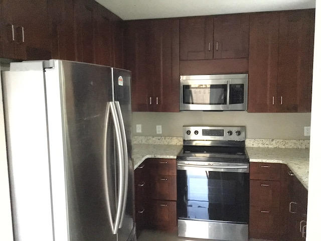 JUPITER LAKES TOWNHOMES CONDO I, II AND III CONDO - Residential Lease