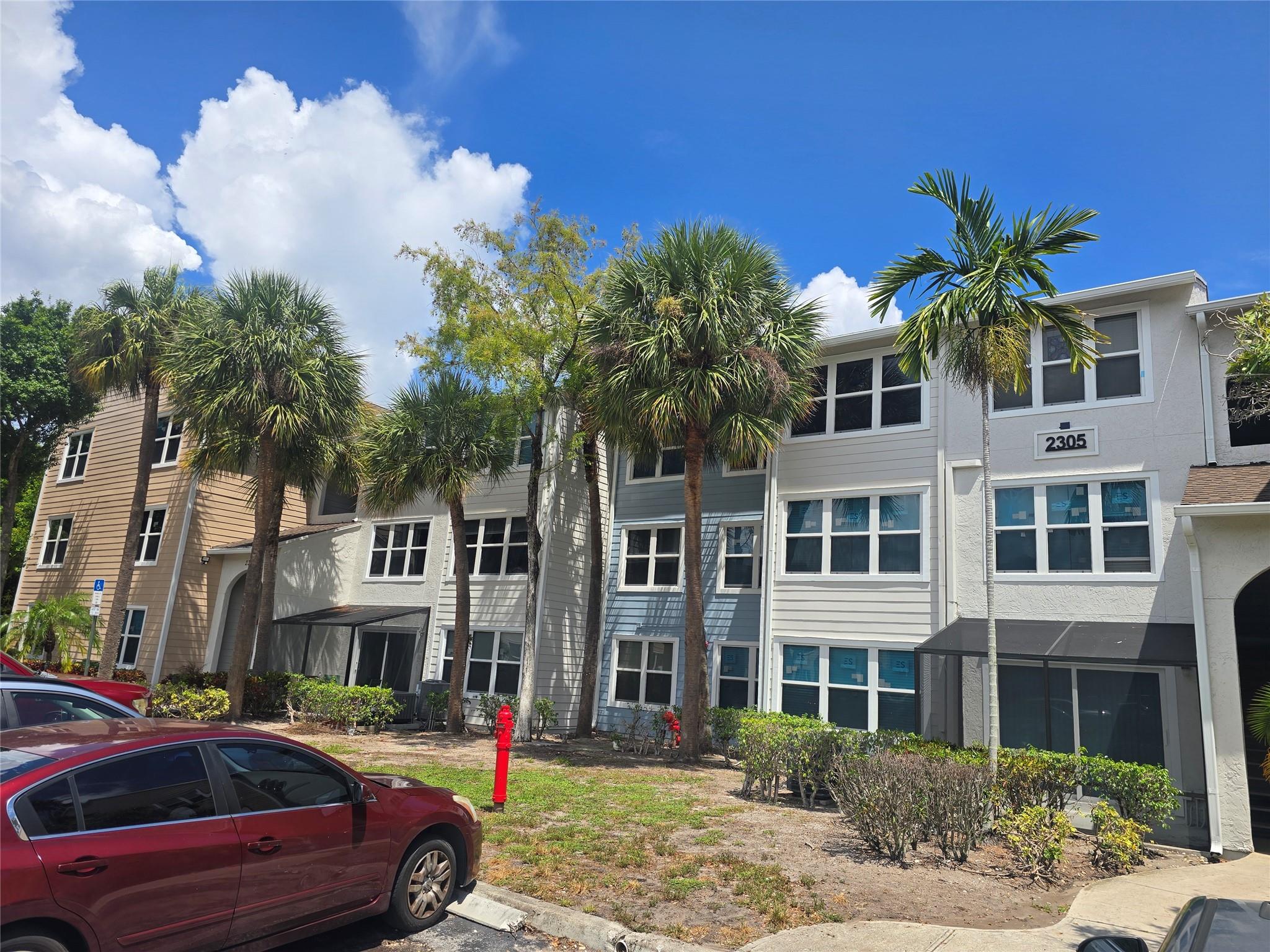 2305 S Congress Ave 14