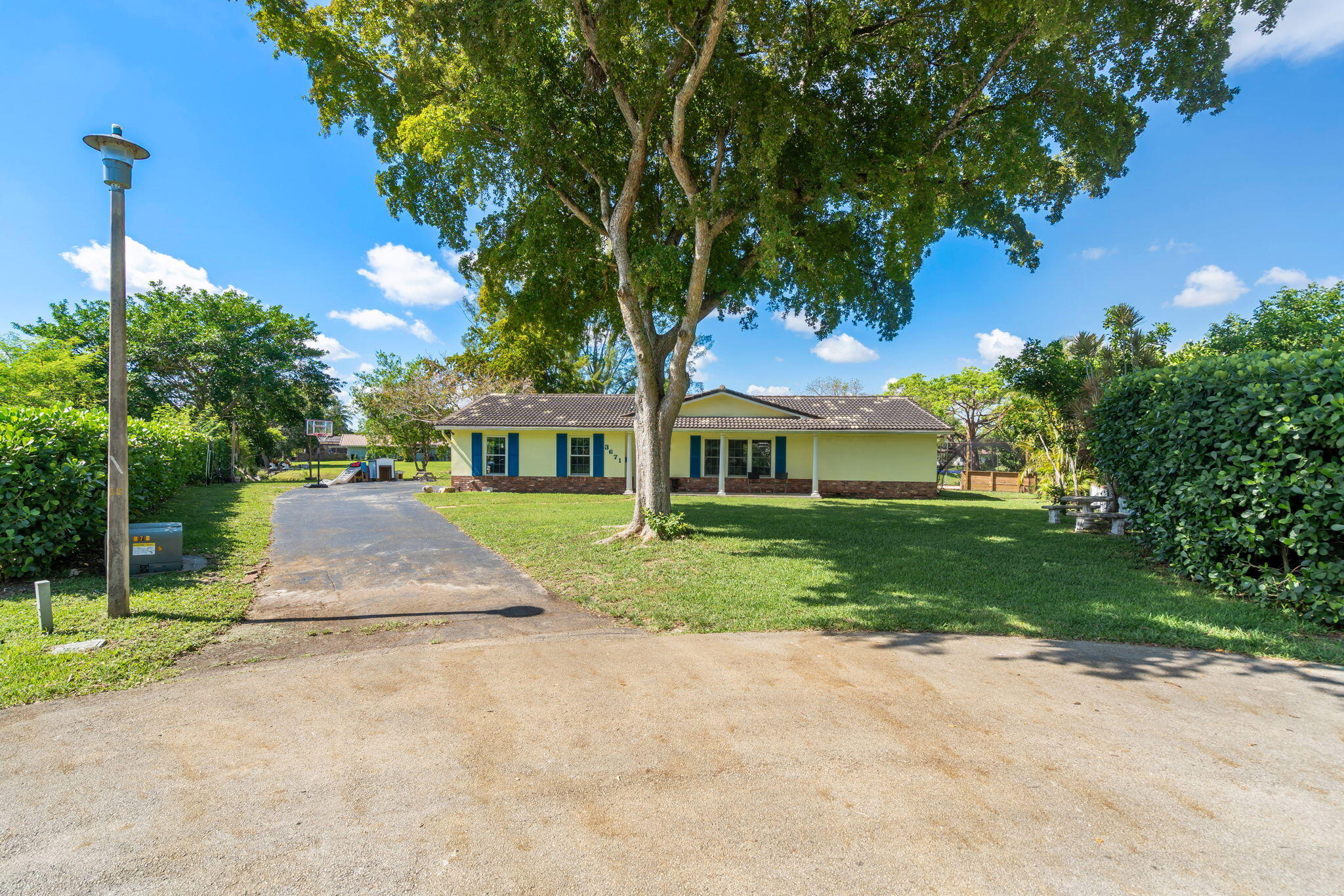 3671 NW 98TH Terrace