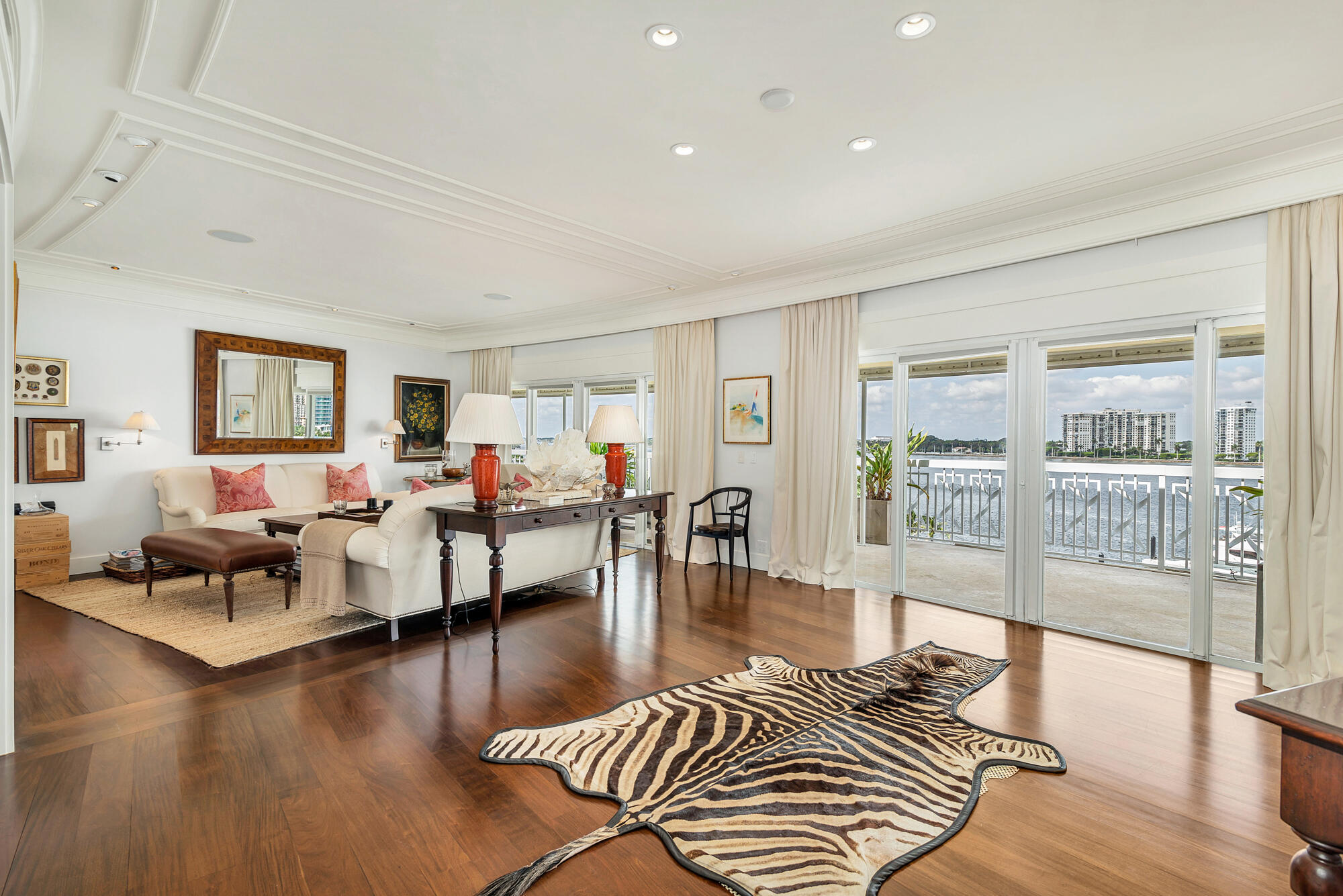 THREE EIGHTY NINE CORP LESSEE - Residential