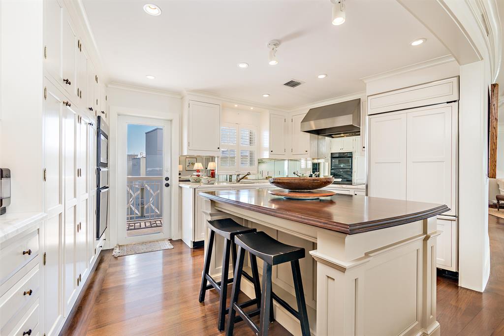 THREE EIGHTY NINE CORP LE - Residential