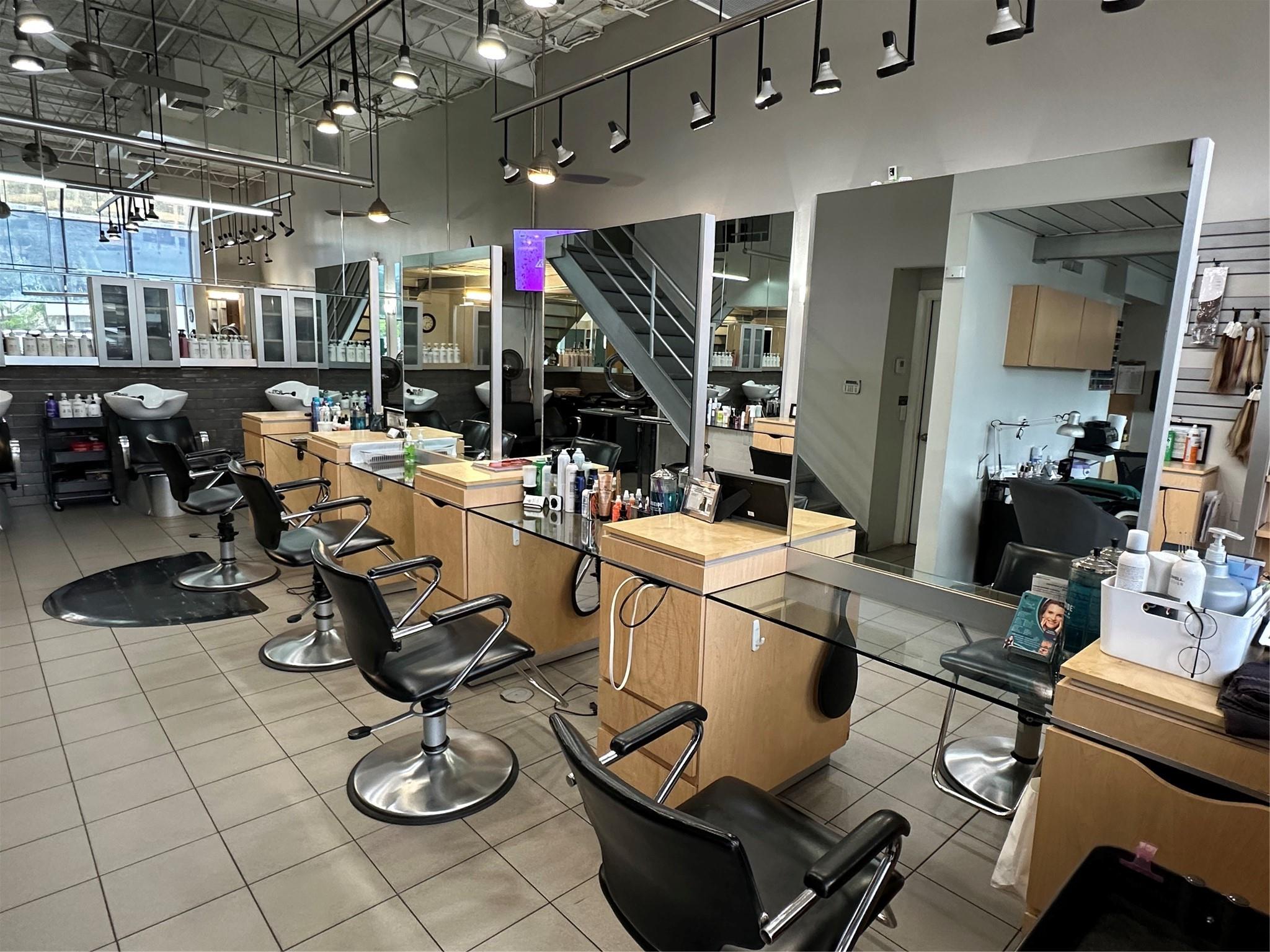 3045 N FEDERAL HIGHWAY 50
