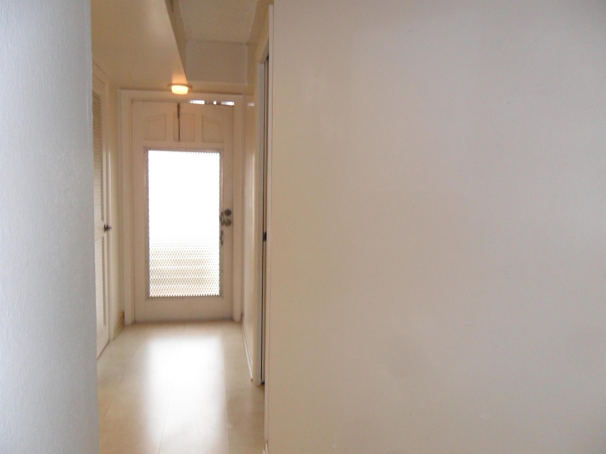 HOLLYBROOK GOLF AND - Residential