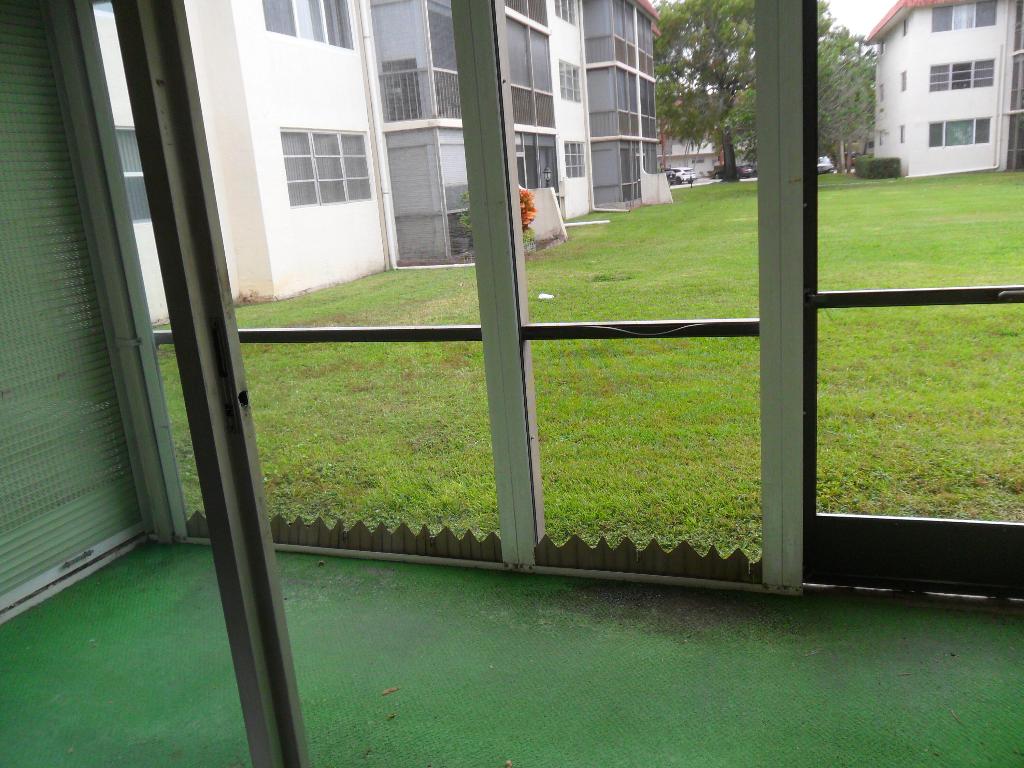 HOLLYBROOK GOLF AND - Residential