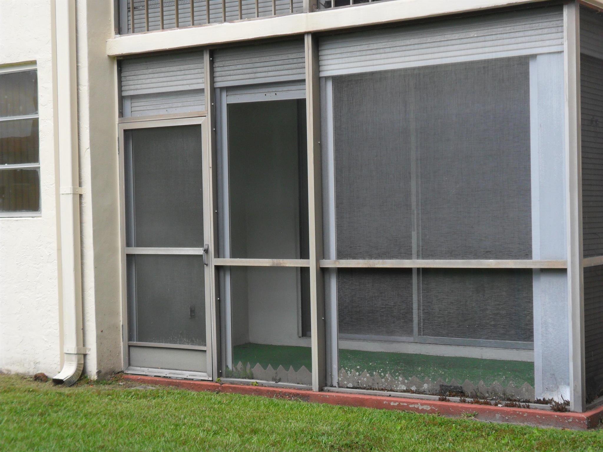 HOLLYBROOK GOLF AND - Residential