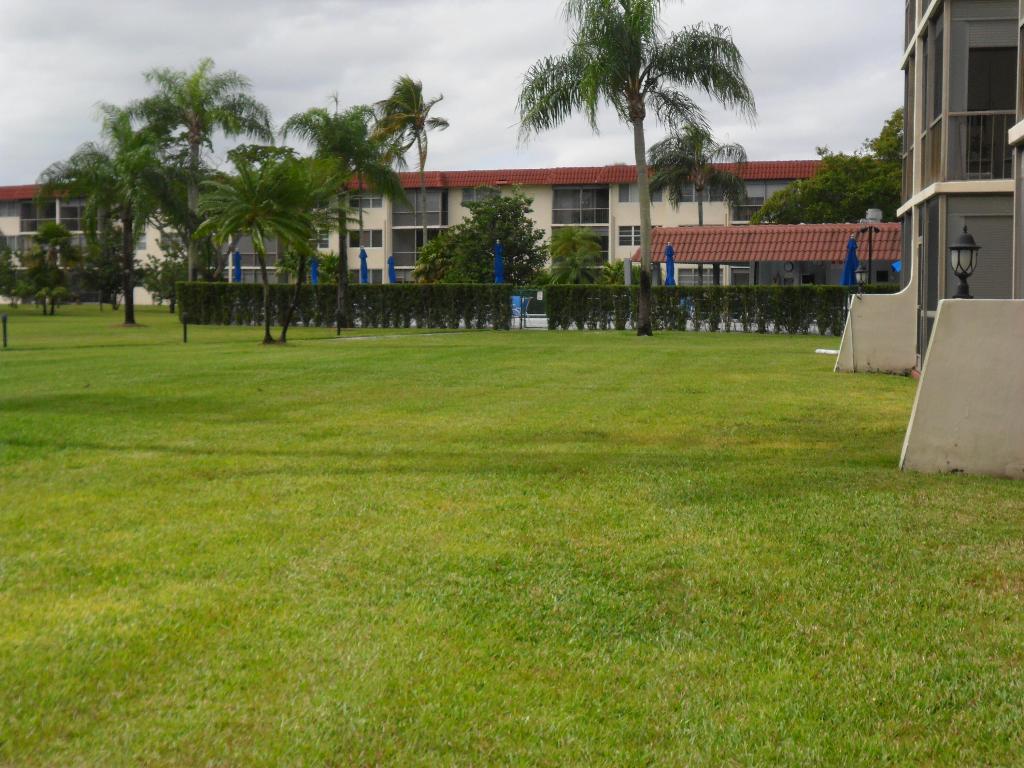 HOLLYBROOK GOLF AND - Residential