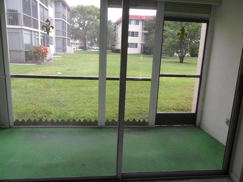 HOLLYBROOK GOLF AND - Residential