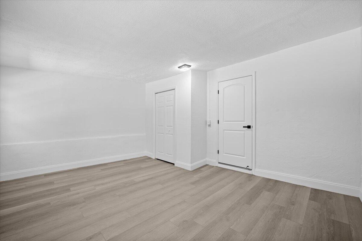 SHERWOOD FORREST - Residential