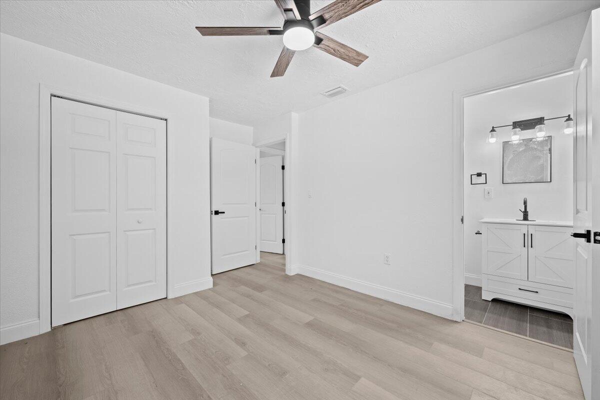 SHERWOOD FORREST - Residential