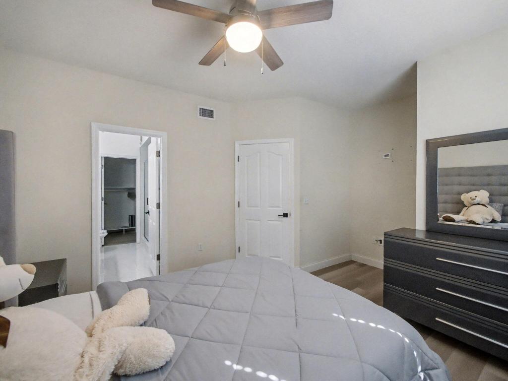 TIERRA VERDE - Residential