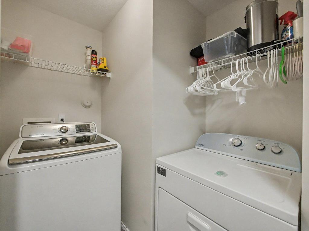 TIERRA VERDE - Residential