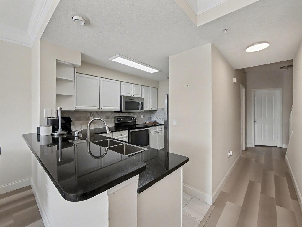 TIERRA VERDE - Residential