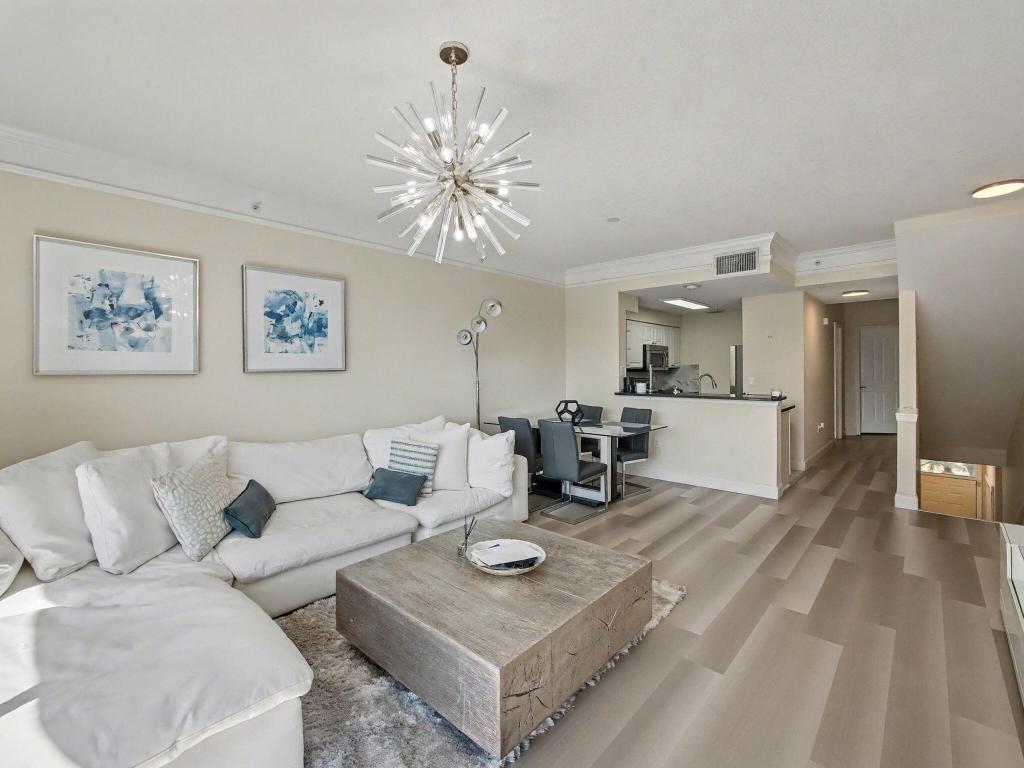 TIERRA VERDE - Residential