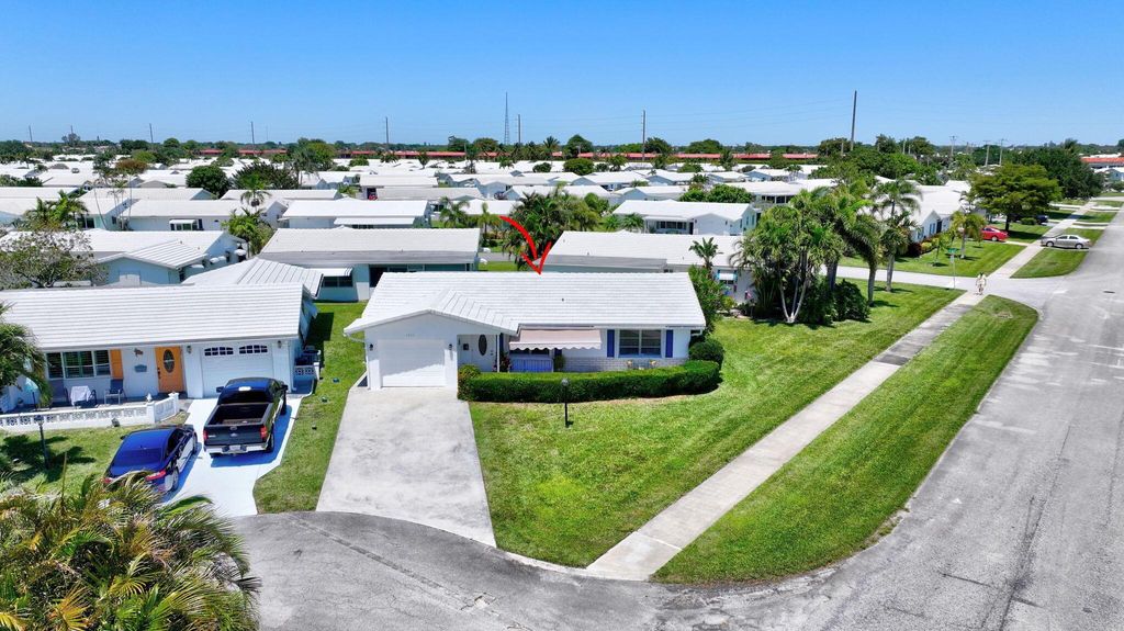 Photo of 1711 SW 16th Street, Boynton Beach, FL 33426 (MLS # R11081109)