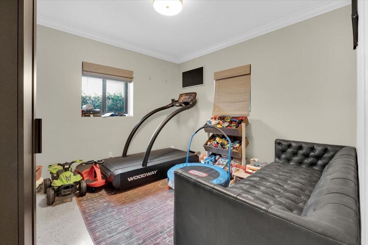 Holmberg & Mc Kees Sub 1- - Residential Lease