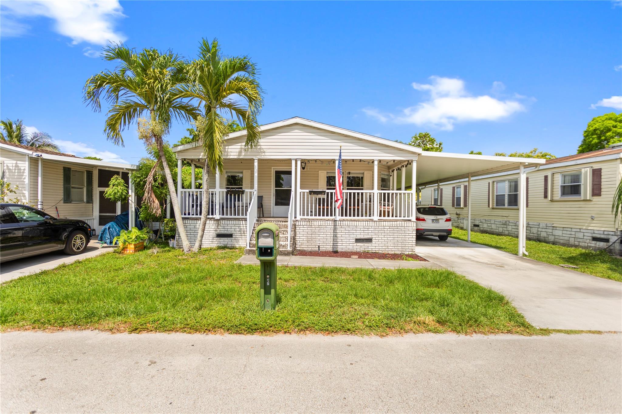 913 SW 132nd Ter