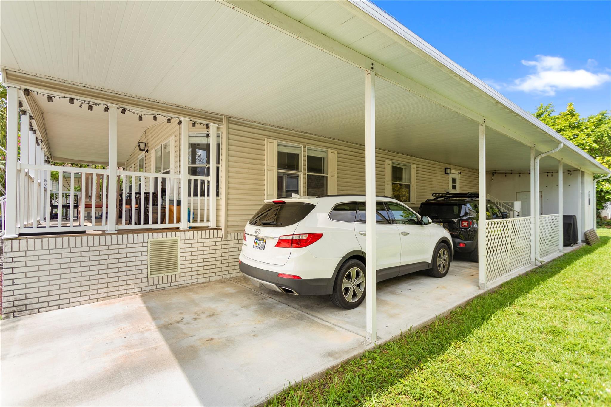 913 SW 132nd Ter