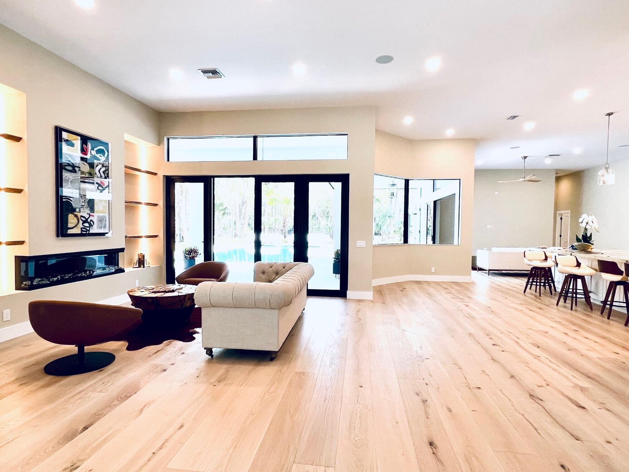 PADDOCK PARK 2 OF WELLING - Residential