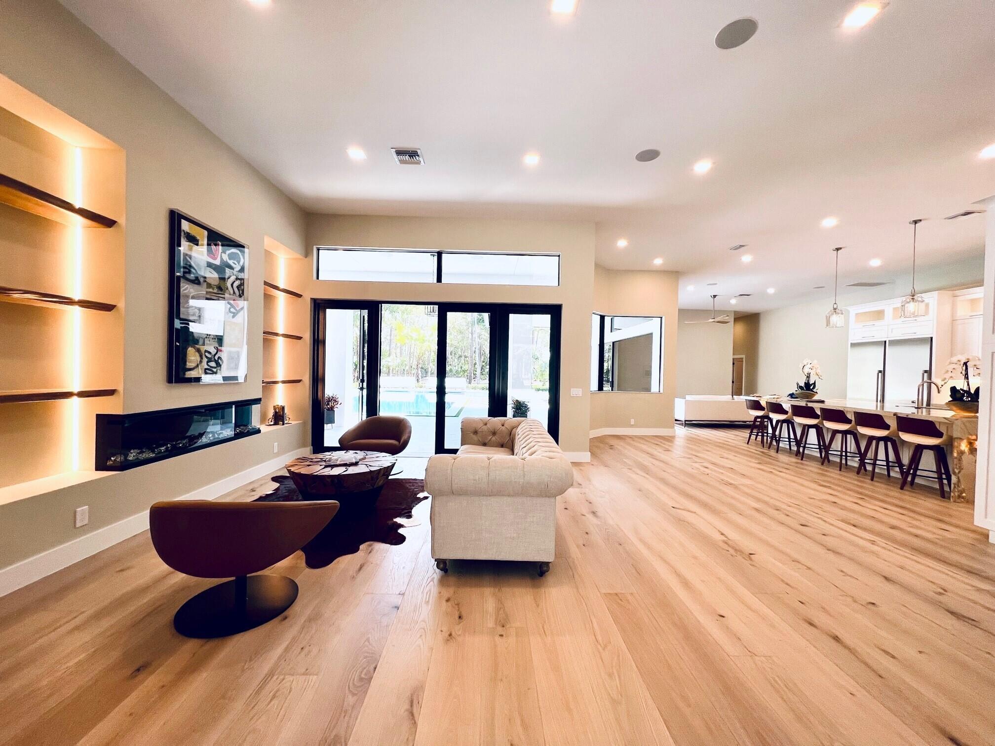 PADDOCK PARK 2 OF WELLING - Residential