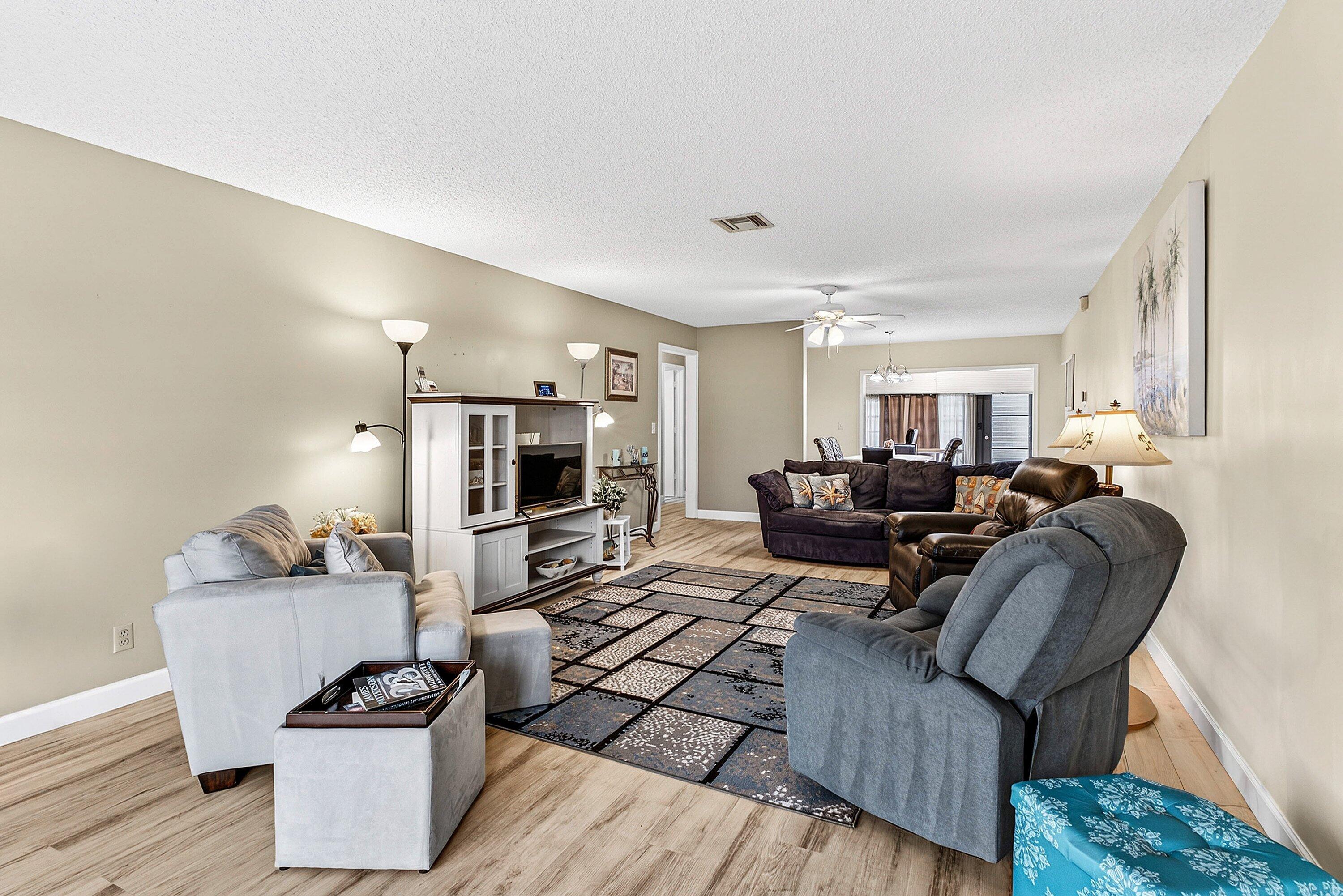 GREENTREE VILLAS CONDO - Residential