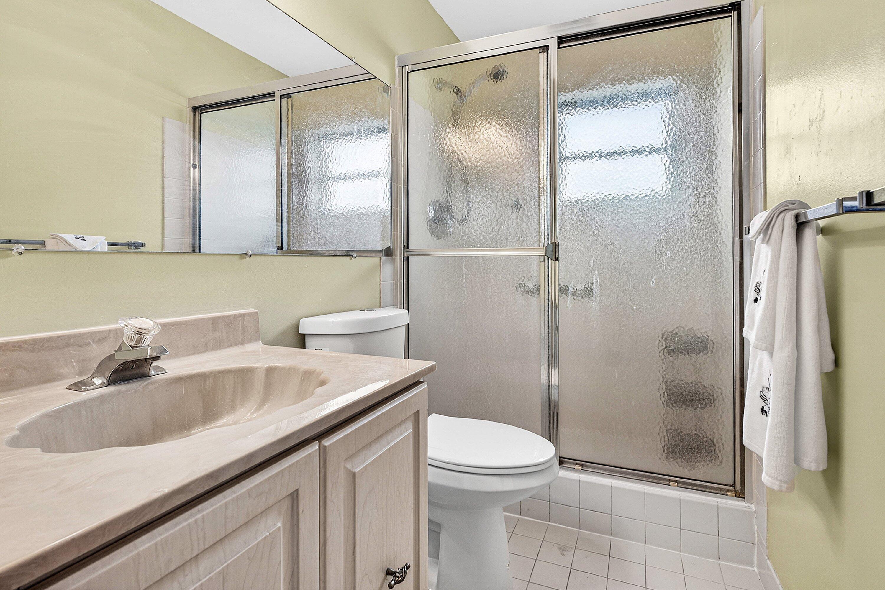 GREENTREE VILLAS CONDO - Residential