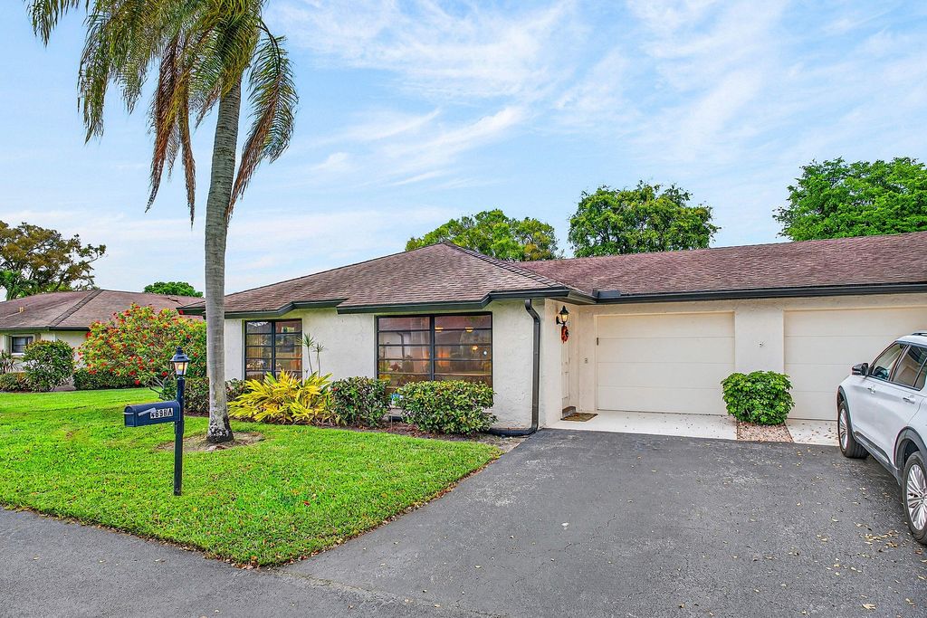 Photo of 4698 Greentree Terrace, Boynton Beach, FL 33436 (MLS # B26004546)