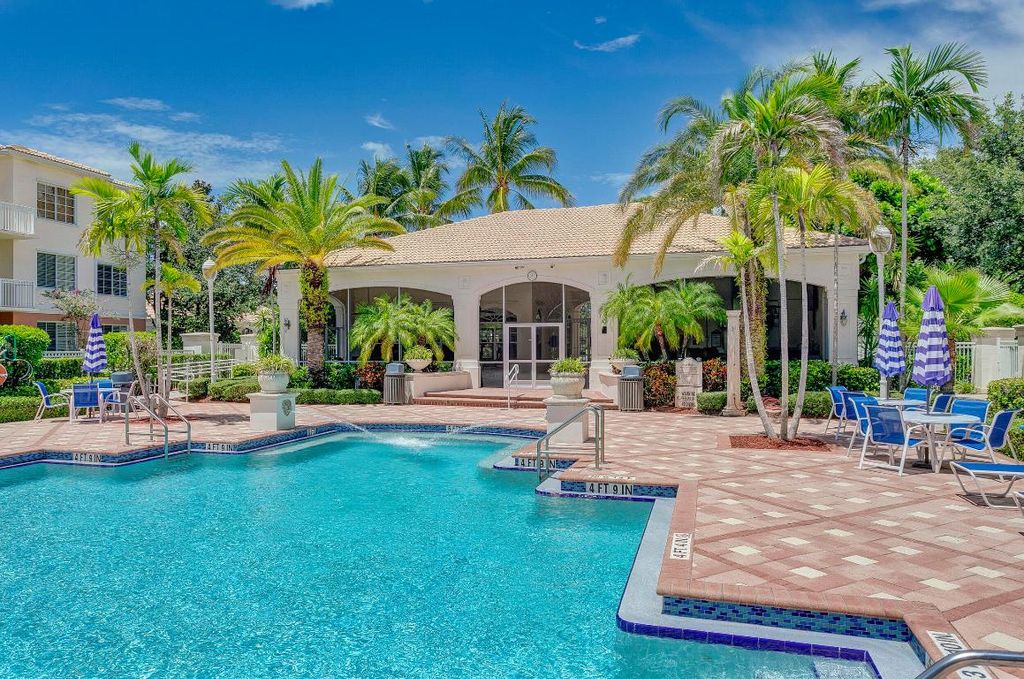 Photo of 9303 Myrtlewood Circle W, Palm Beach Gardens, FL 33418 (MLS # R10986889)