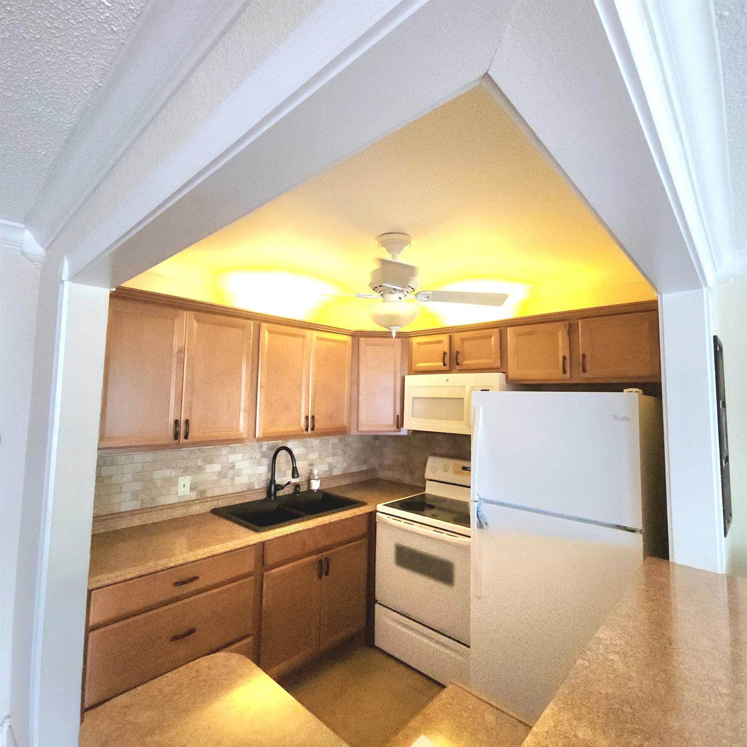KENT CONDOS - Residential