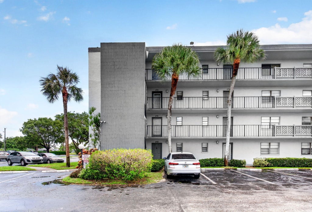 Photo of 9440 SW 8TH Street #401, Boca Raton, FL 33428 (MLS # B26069367)