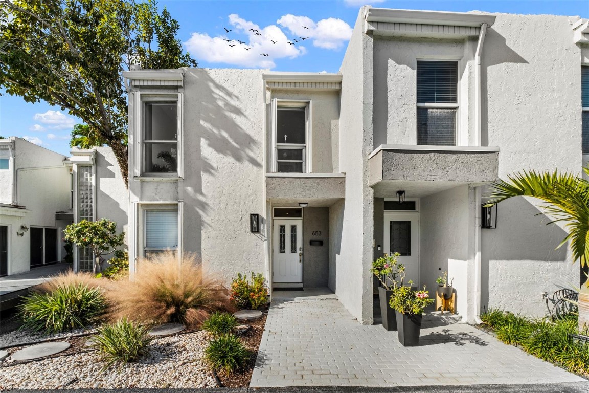 CYPRESS COVE - Residential