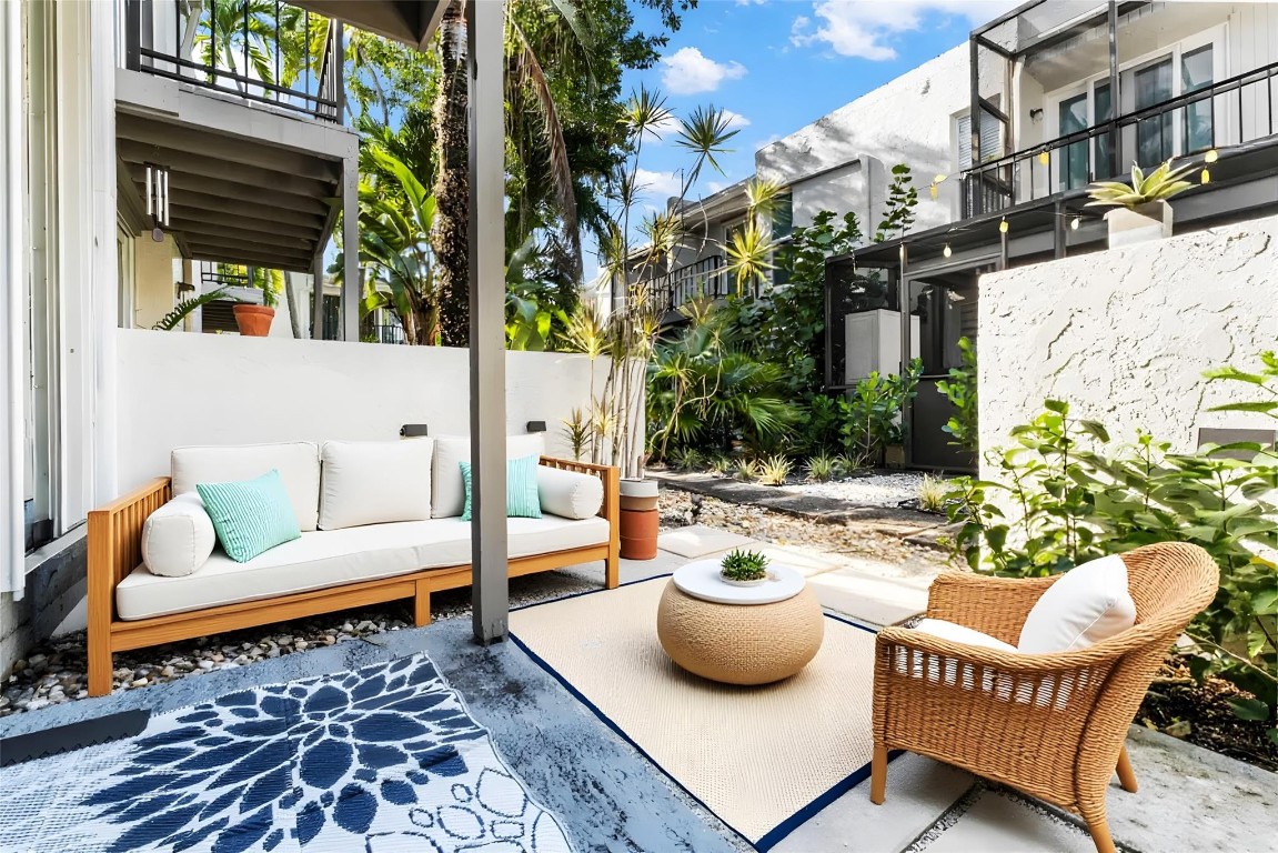 CYPRESS COVE - Residential