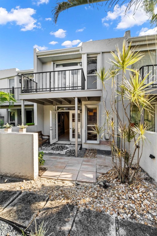 CYPRESS COVE - Residential