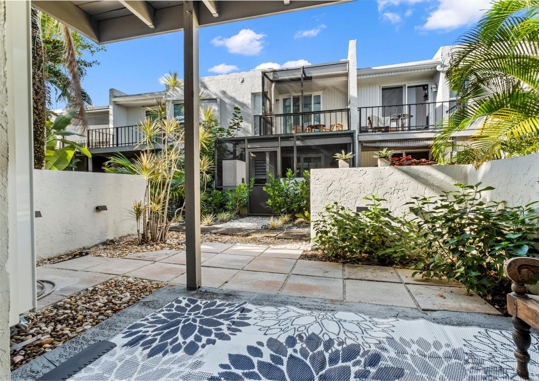 CYPRESS COVE - Residential