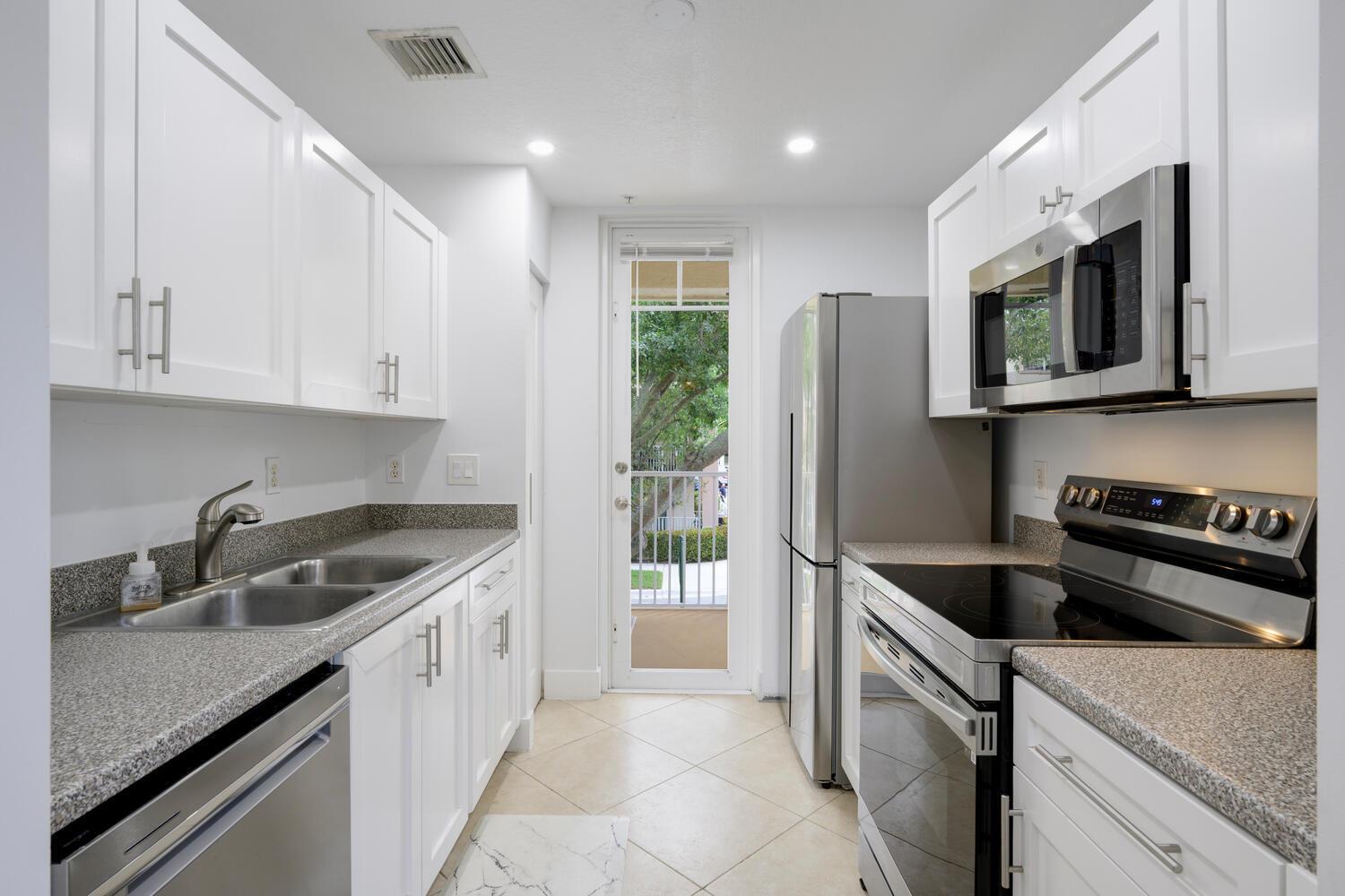 VILLAGE AT ABACOA CONDO - Residential