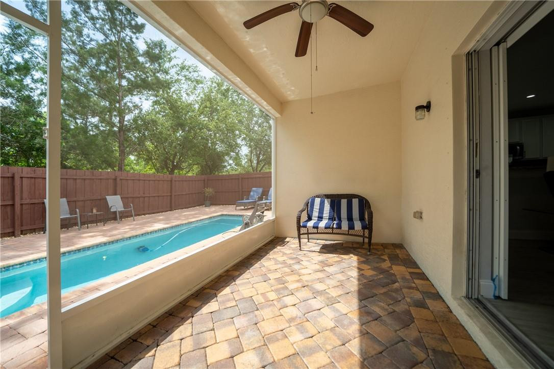 Palm Breezes Club - Residential