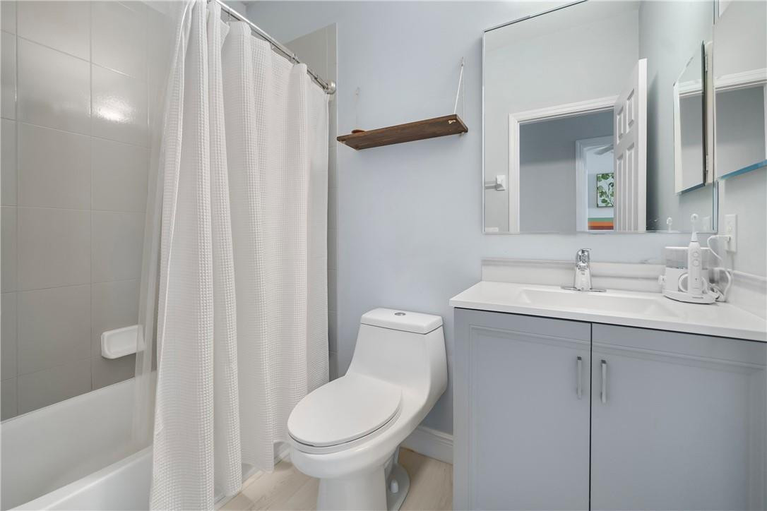 Palm Breezes Club - Residential