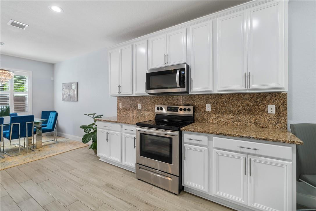 Palm Breezes Club - Residential