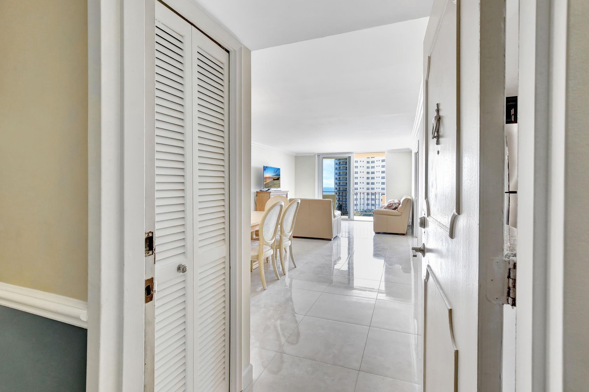 2000 S Ocean Boulevard 7J