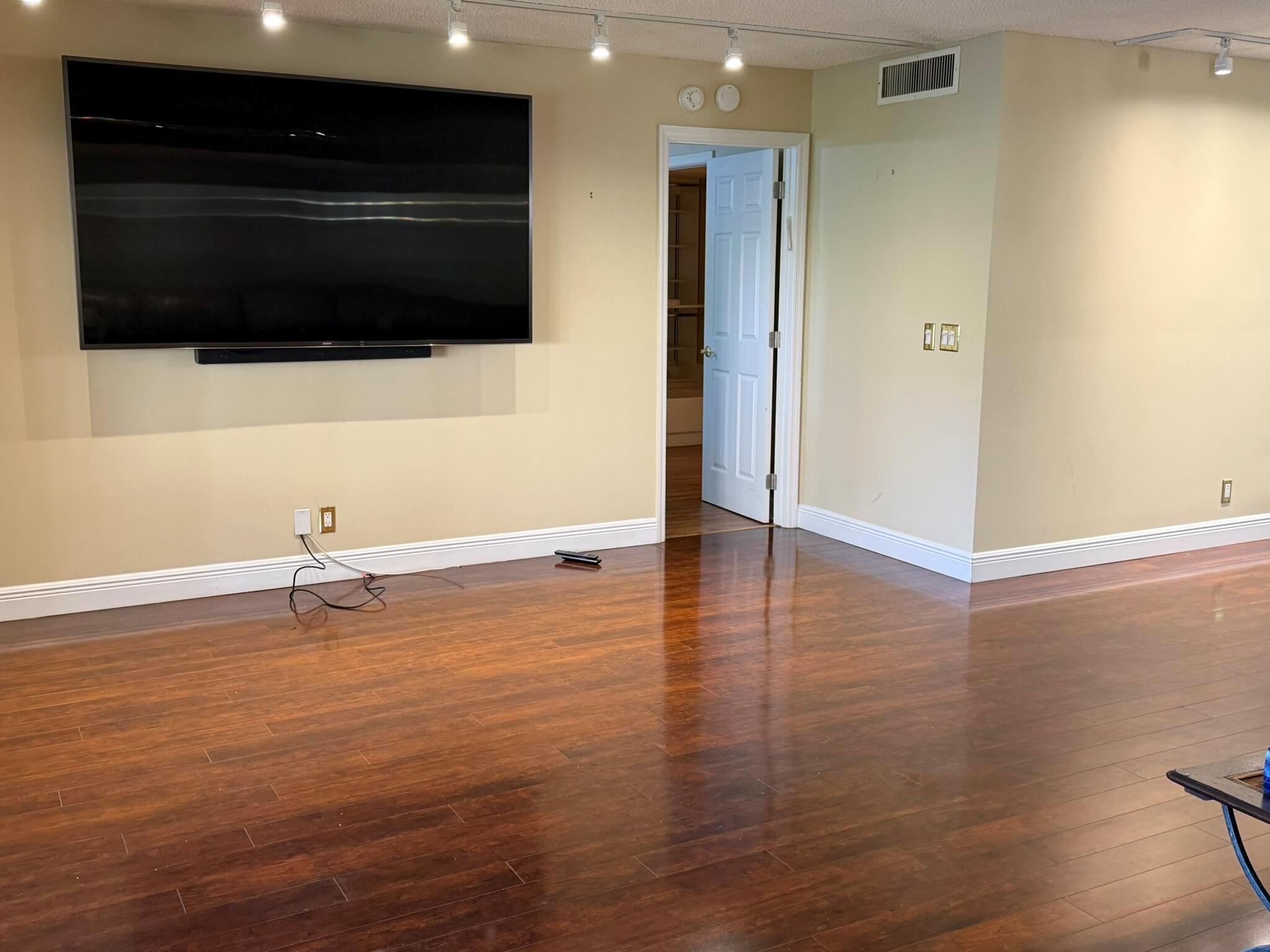 Indian Spring - Aspen Glen - Residential Lease