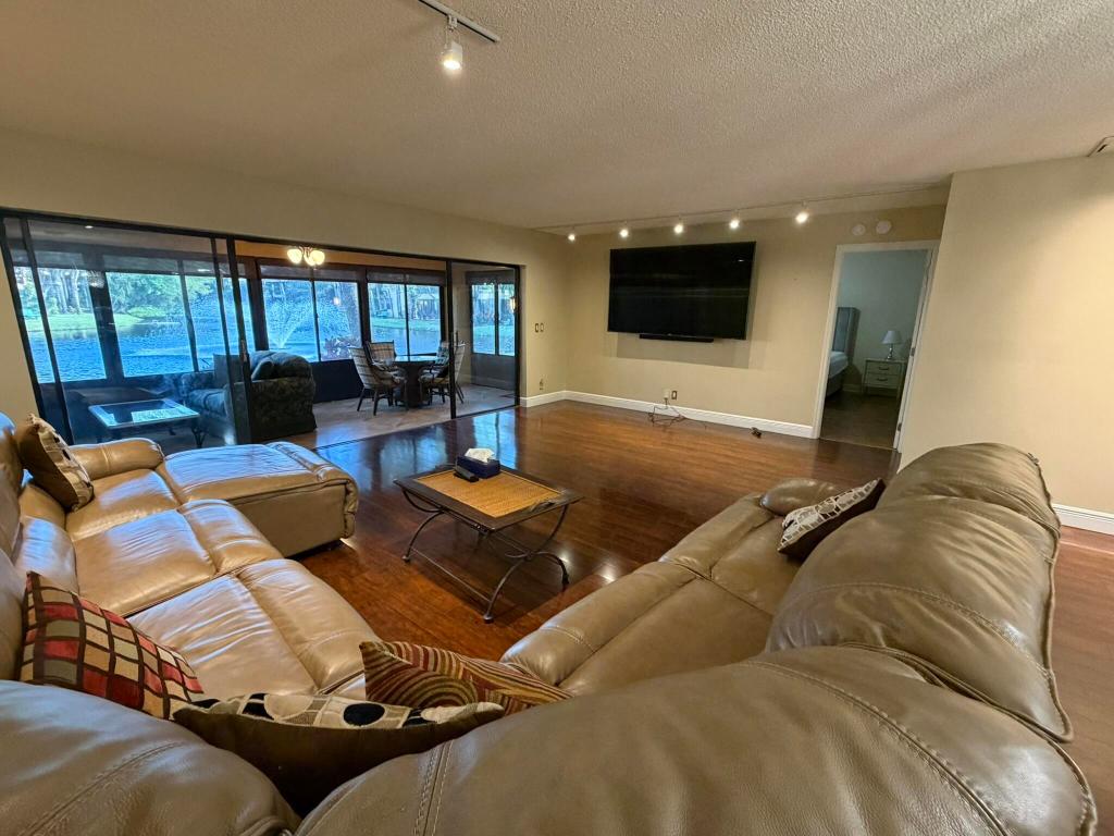 Indian Spring - Aspen Glen - Residential Lease