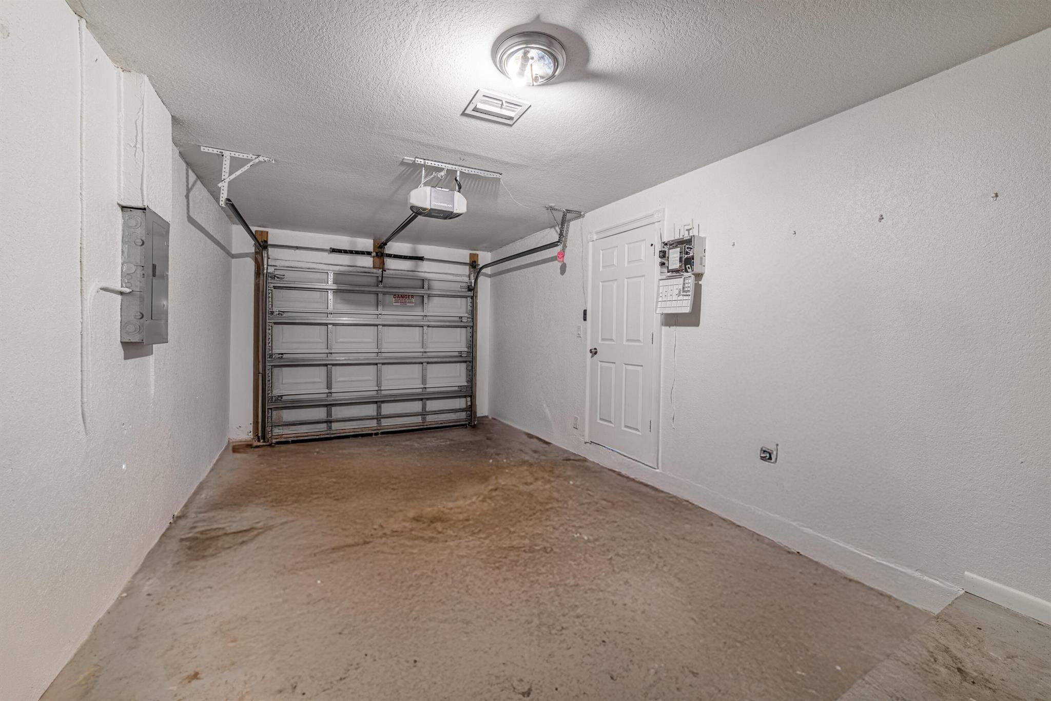 312 NW 18 Court