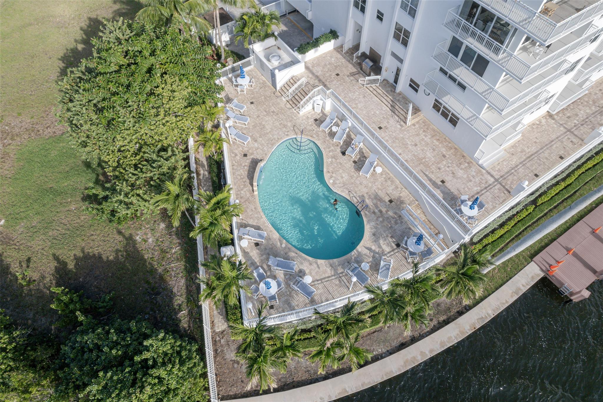 Bayshore Towers - Residential