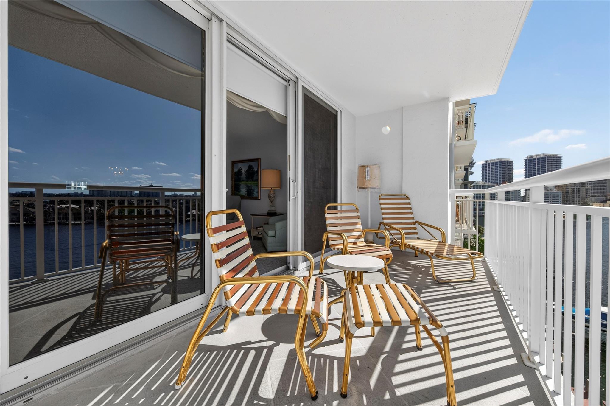 Bayshore Towers - Residential